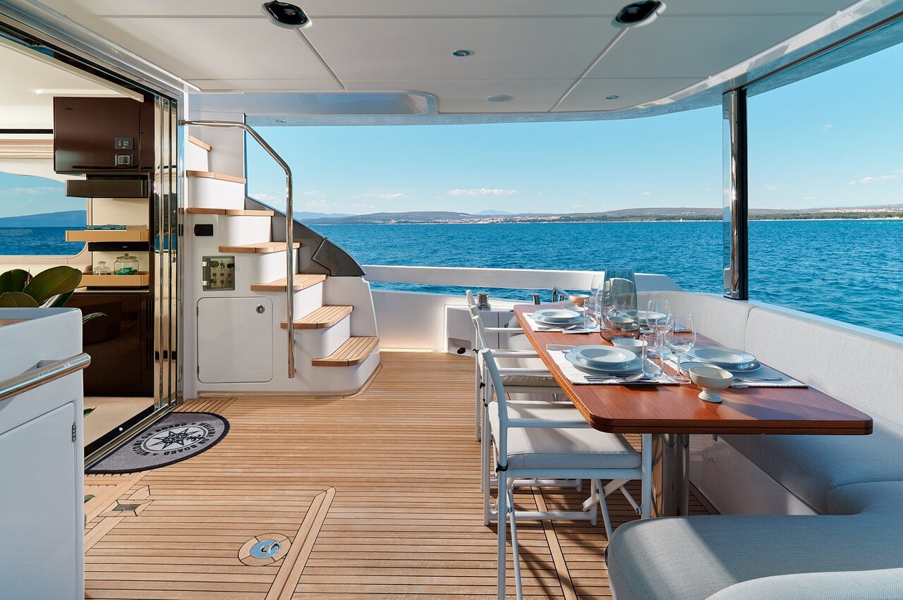 Azimut 78, OMR Group