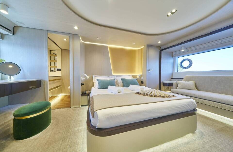 Azimut 78, Viva
