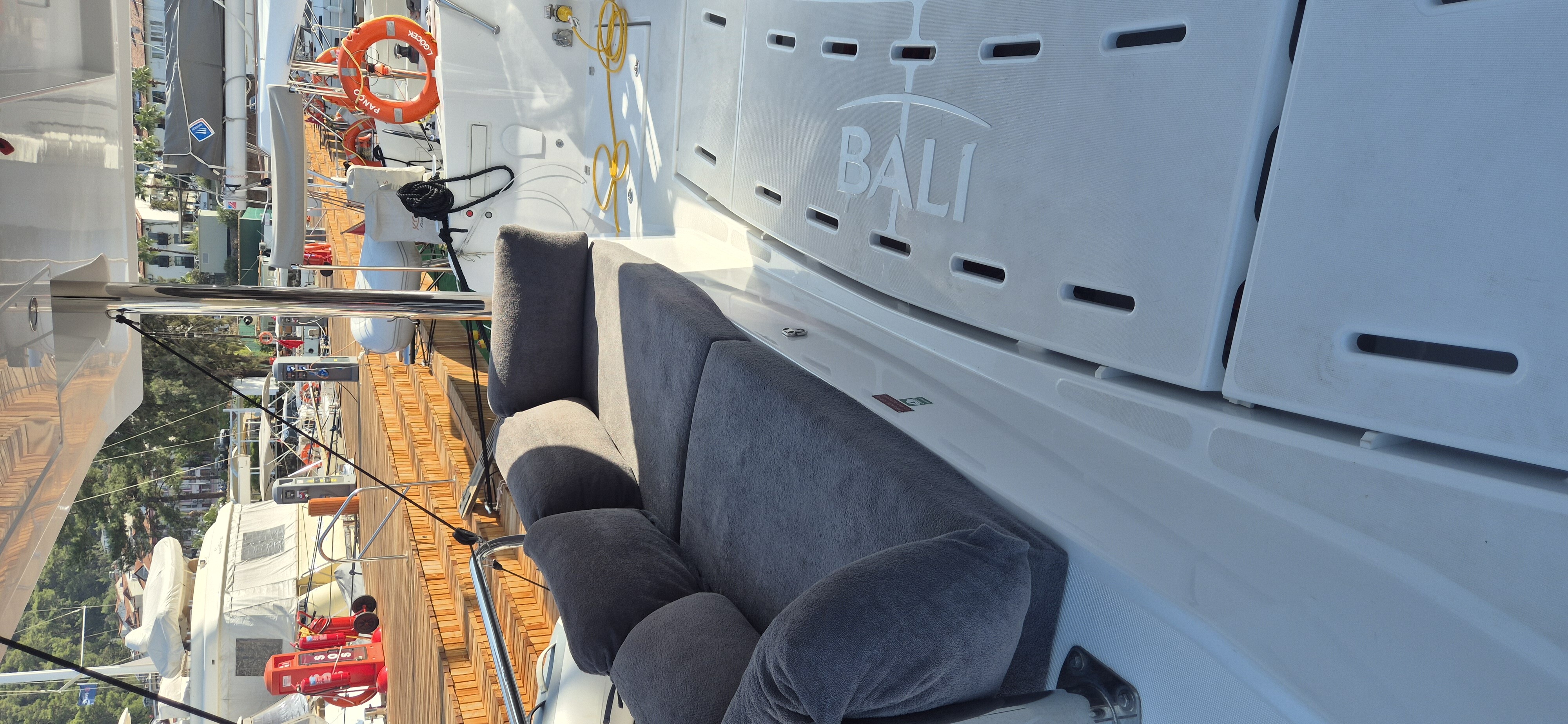 Bali 4.6, Solo Star