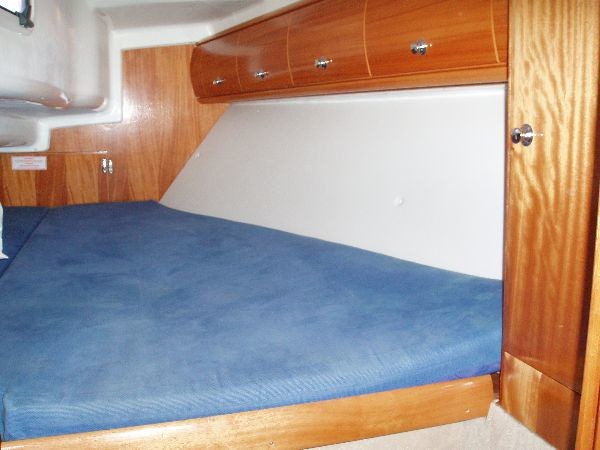 Bavaria 32 Cruiser, Athina