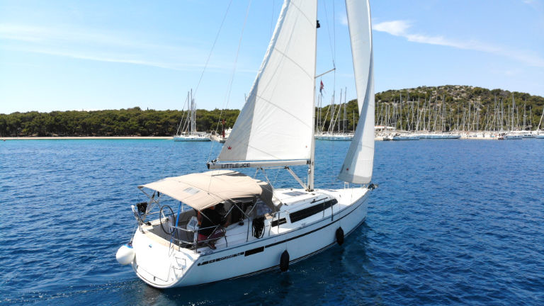 Bavaria Cruiser 34, Little Joe