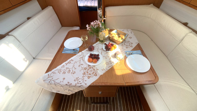 Bavaria Cruiser 34, Little Joe
