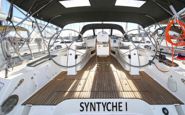 Bavaria Cruiser 45, Syntyche