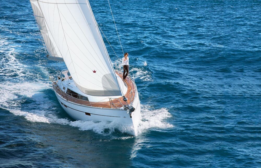 Bavaria Cruiser 46, Skrivena