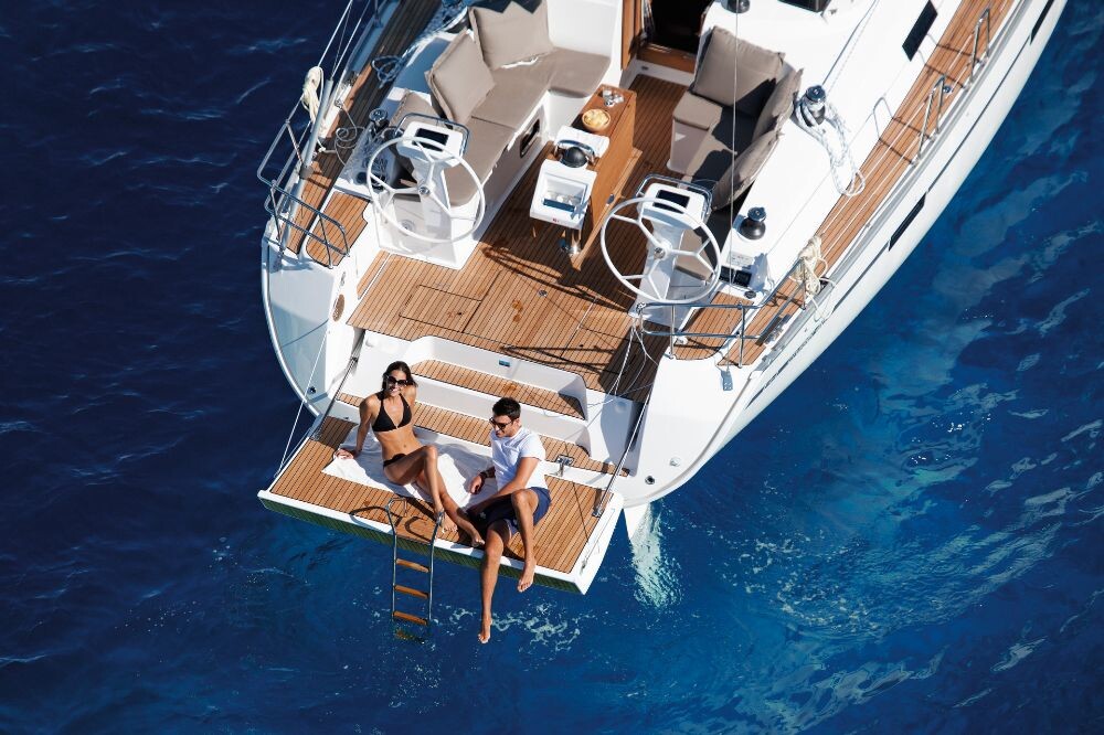 Bavaria Cruiser 46, Skrivena
