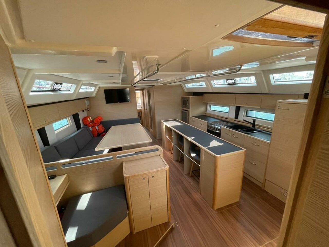 D&D Kufner 50, Bianco