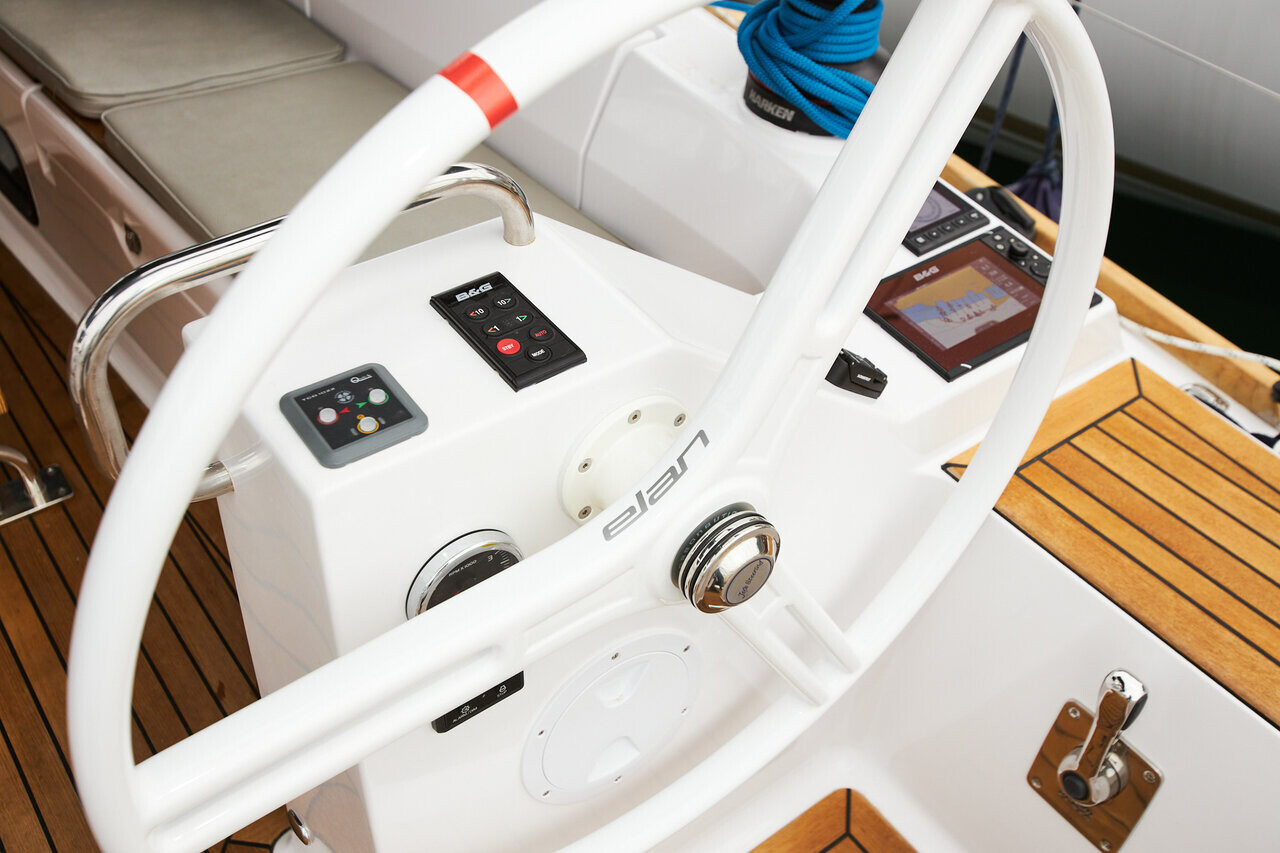 Elan Impression 45.1, Lan