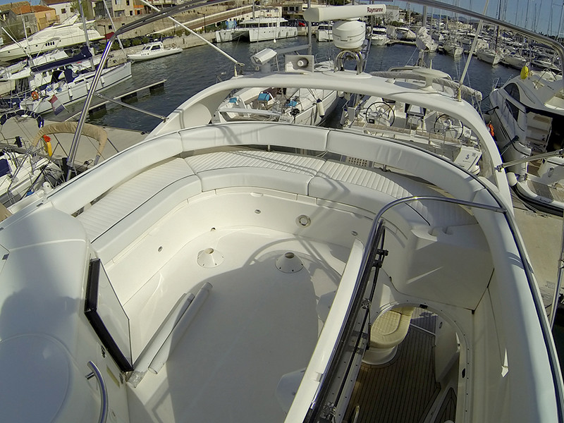 Fairline Phantom 50, Luna IV