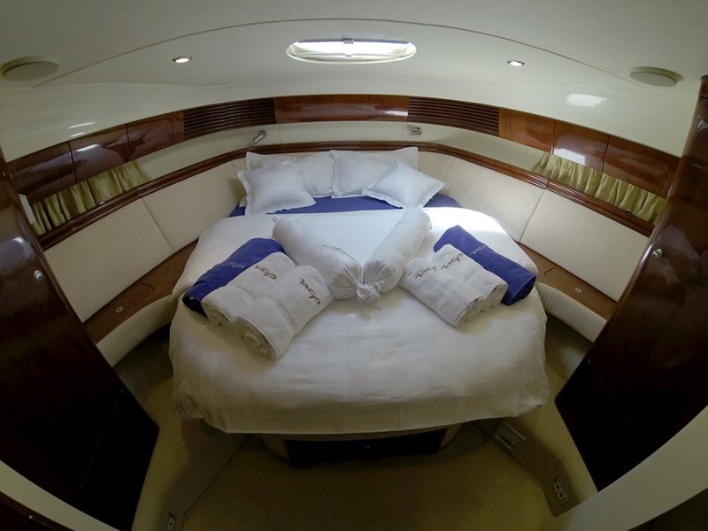 Fairline Phantom 50, Luna IV