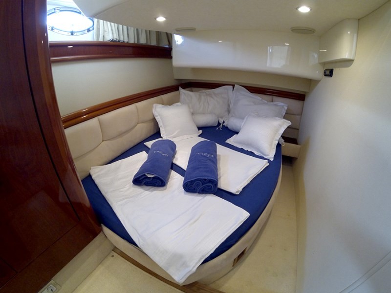 Fairline Phantom 50, Luna IV