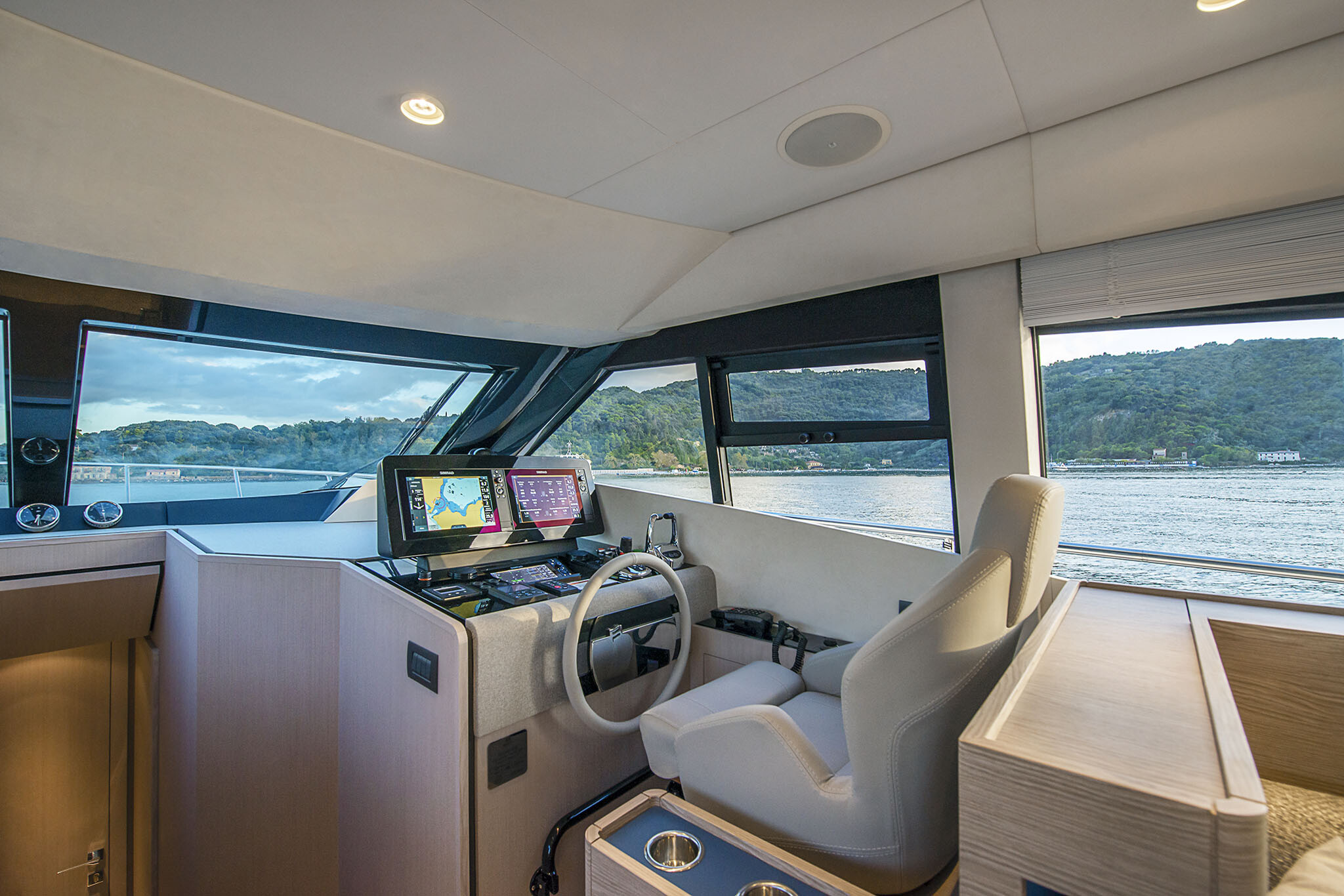 Ferretti Yachts 500, Anna