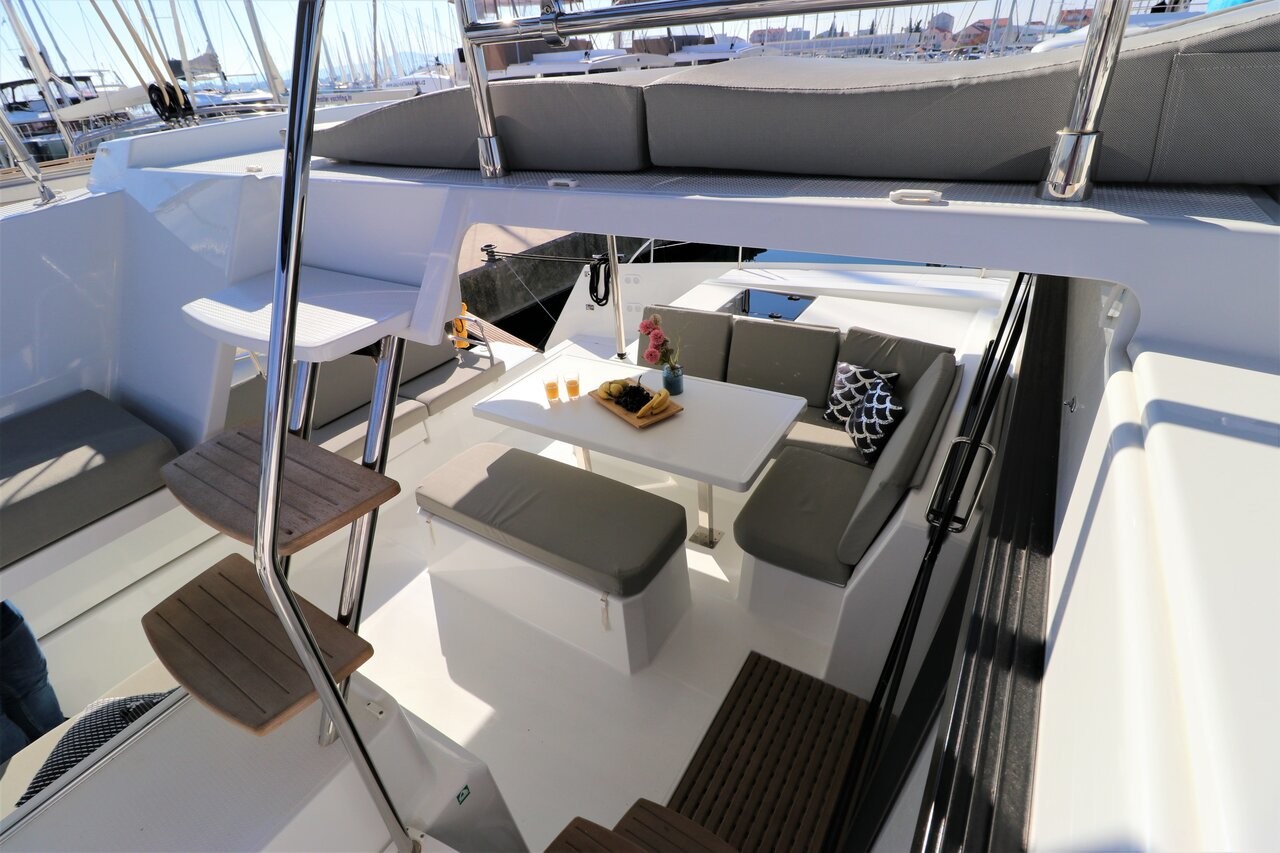 Fountaine Pajot Astrea 42, Mouse