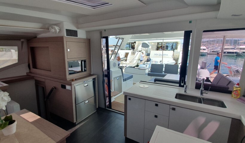 Fountaine Pajot Astrea 42, Crazy Diamond