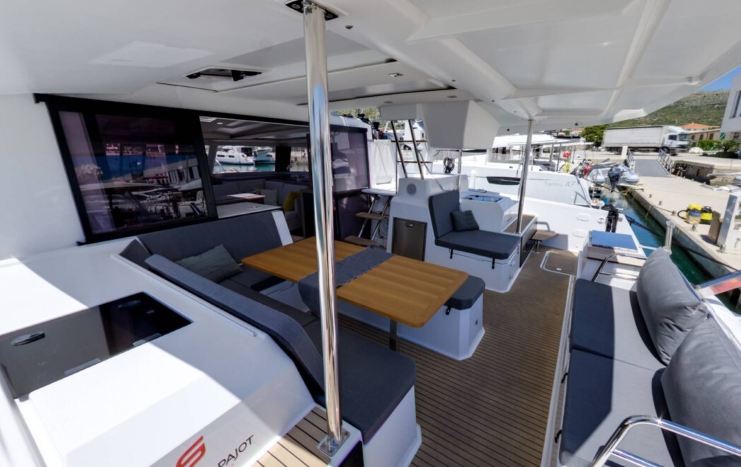 Fountaine Pajot Astrea 42, Magic Summer