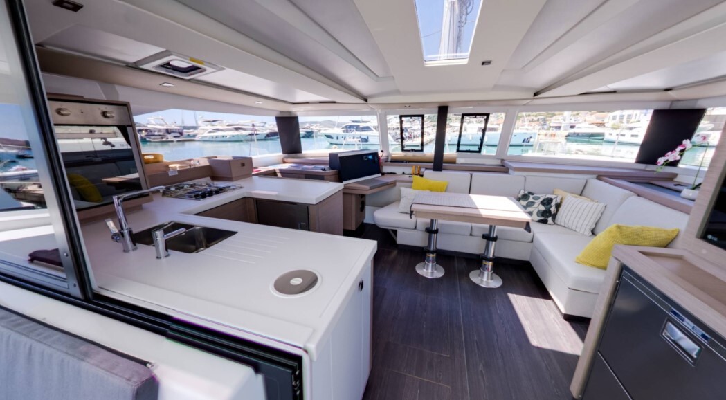 Fountaine Pajot Astrea 42, Magic Summer