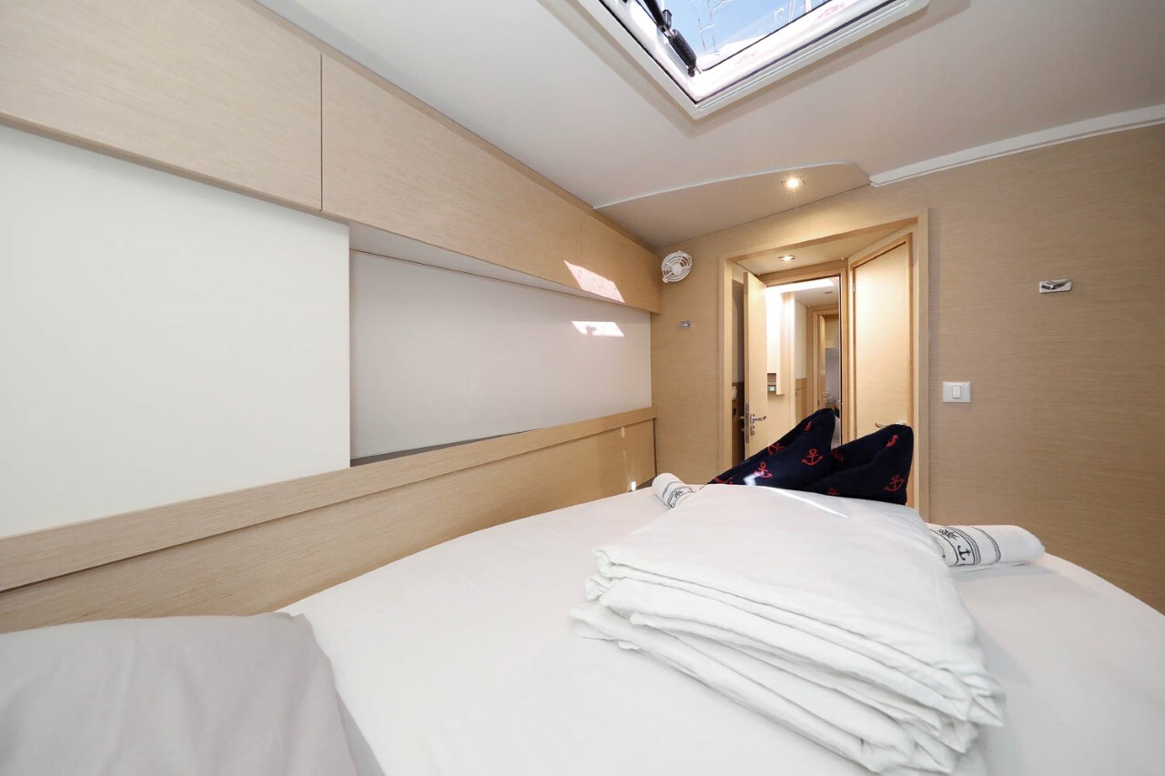 Fountaine Pajot Astrea 42, Ocean Runner