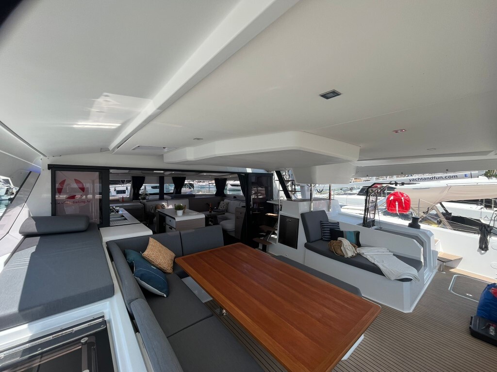 Fountaine Pajot Aura 51, Cosmos