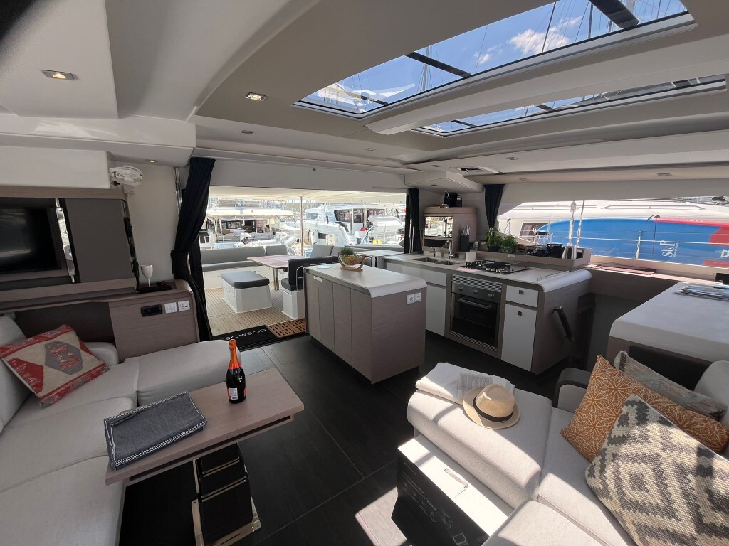 Fountaine Pajot Aura 51, Cosmos