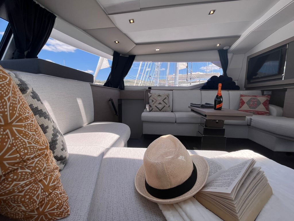 Fountaine Pajot Aura 51, Cosmos