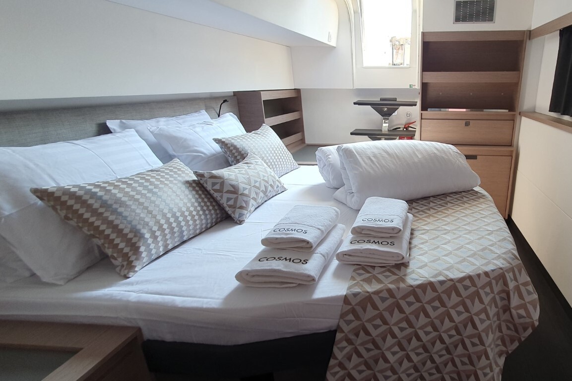 Fountaine Pajot Aura 51, Cosmos