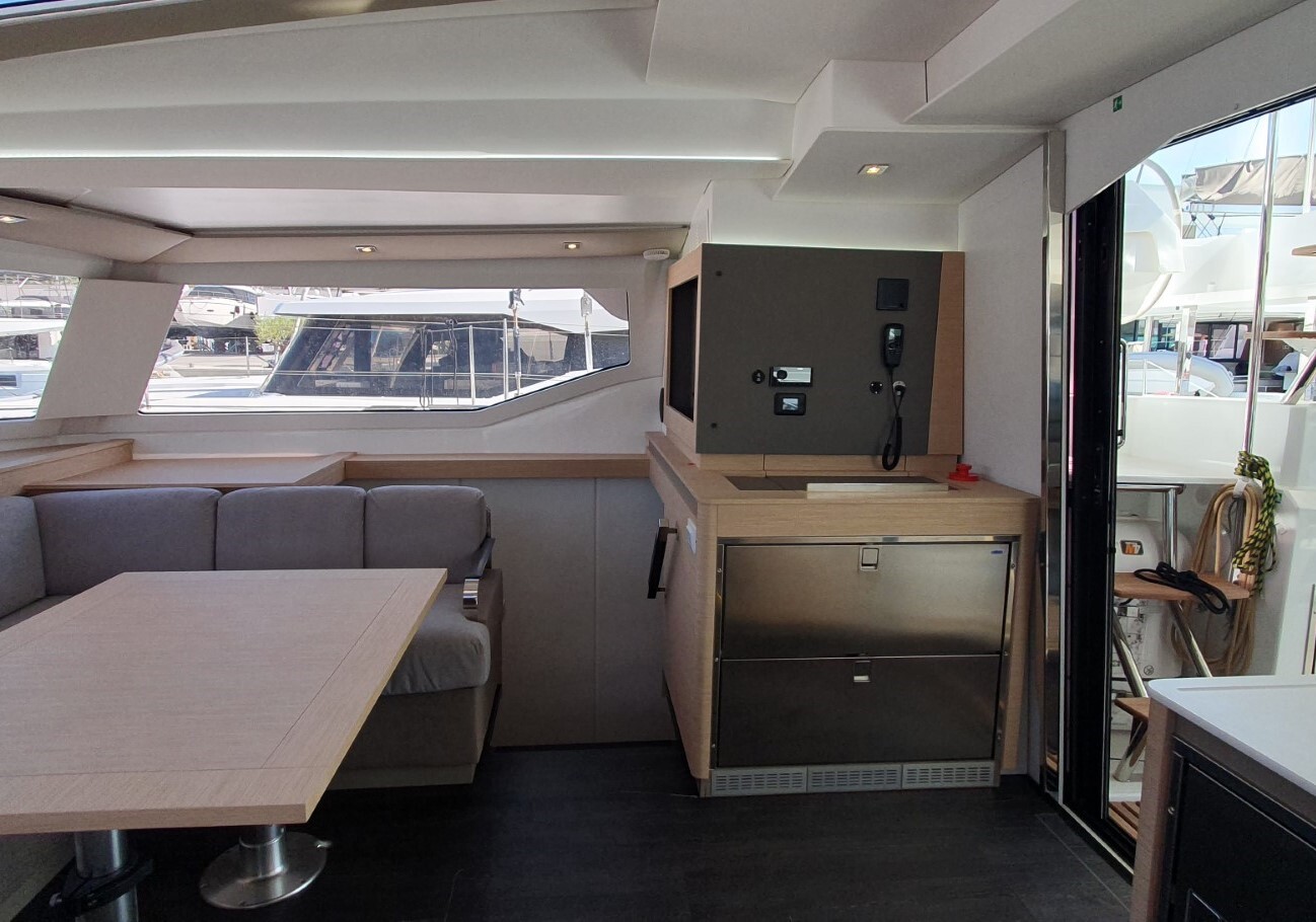 Fountaine Pajot Elba 45, Adria Blue