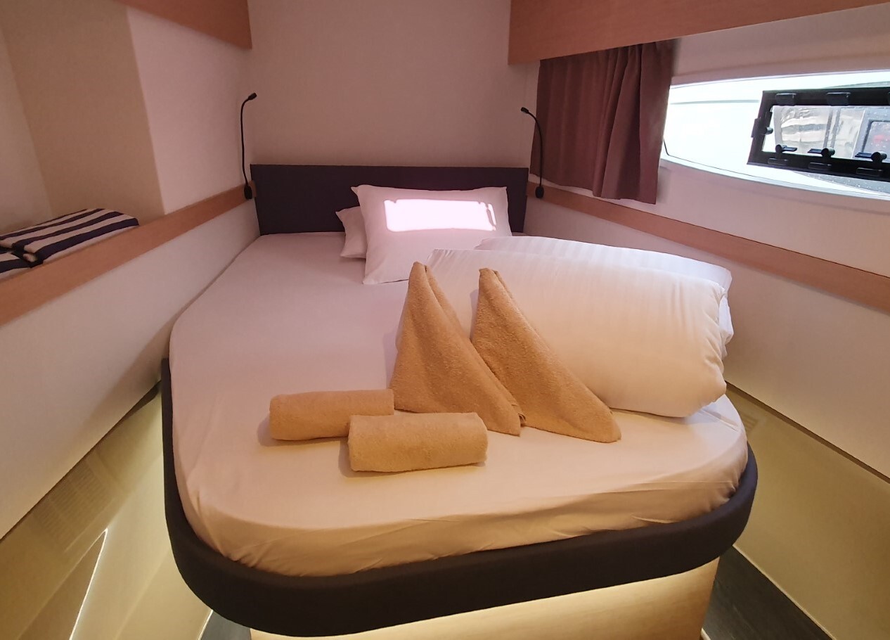 Fountaine Pajot Elba 45, Adria Blue
