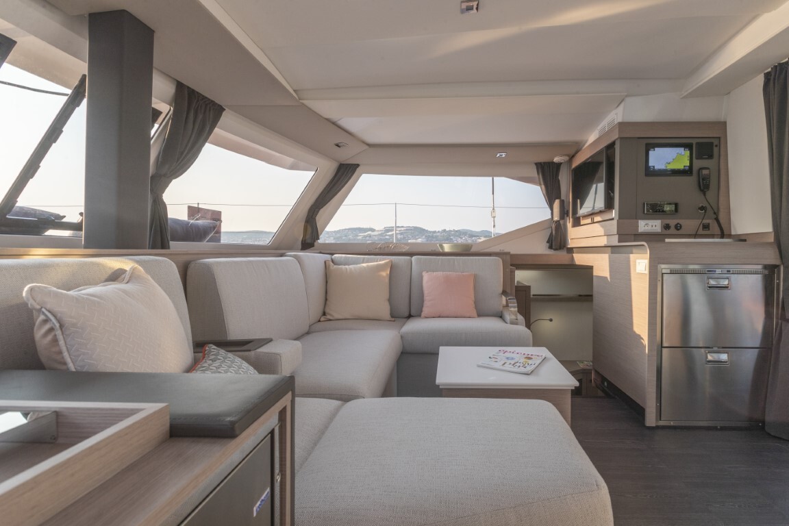 Fountaine Pajot Isla 40, CLASS