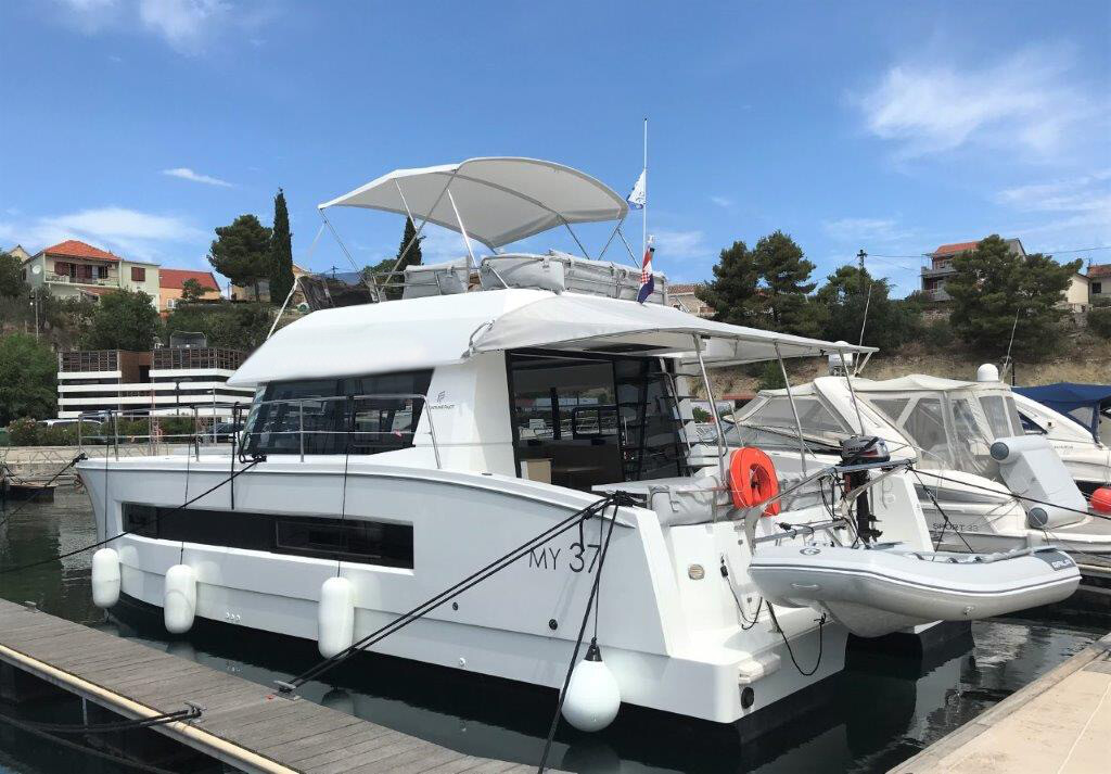 Fountaine Pajot MY 37, Thunderball