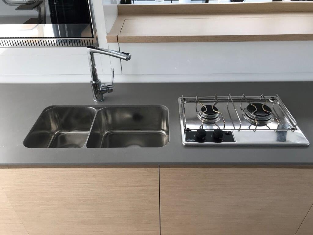 Fountaine Pajot MY 37, Thunderball