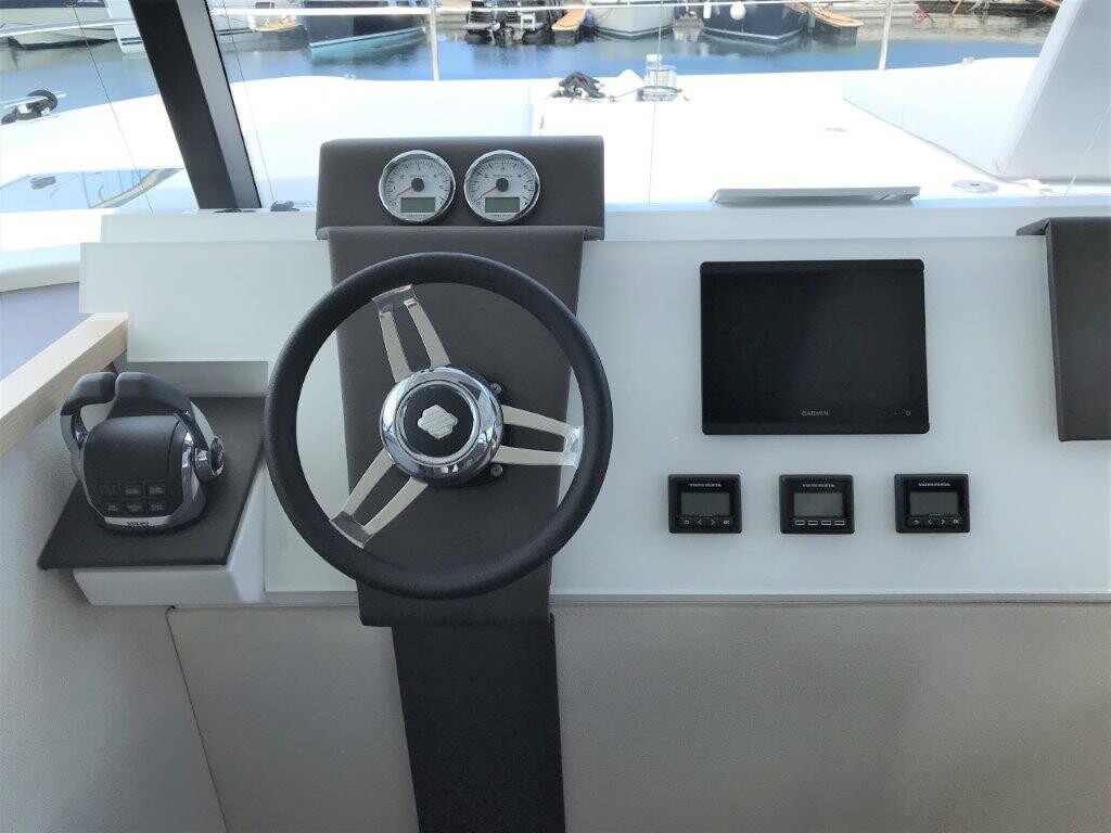 Fountaine Pajot MY 37, Thunderball