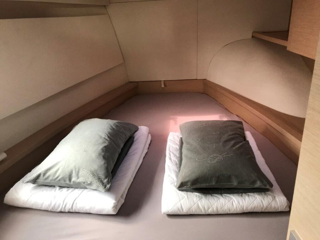 Fountaine Pajot MY 37, Thunderball