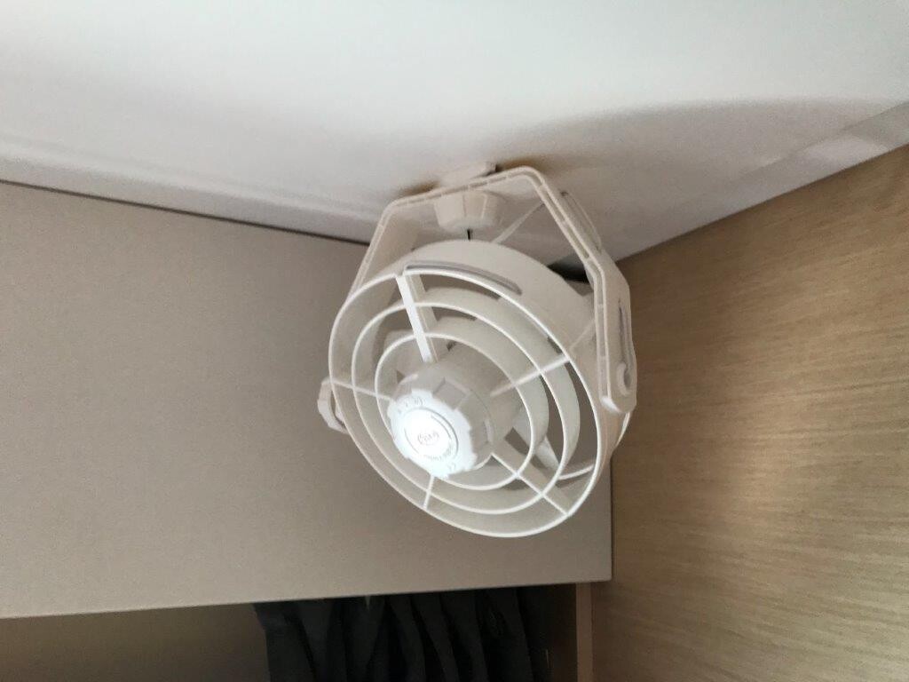 Fountaine Pajot MY 37, Thunderball