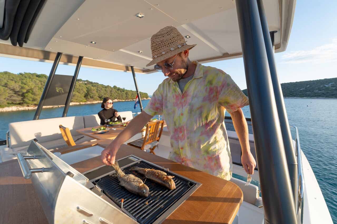 Fountaine Pajot MY6, Family 2.0