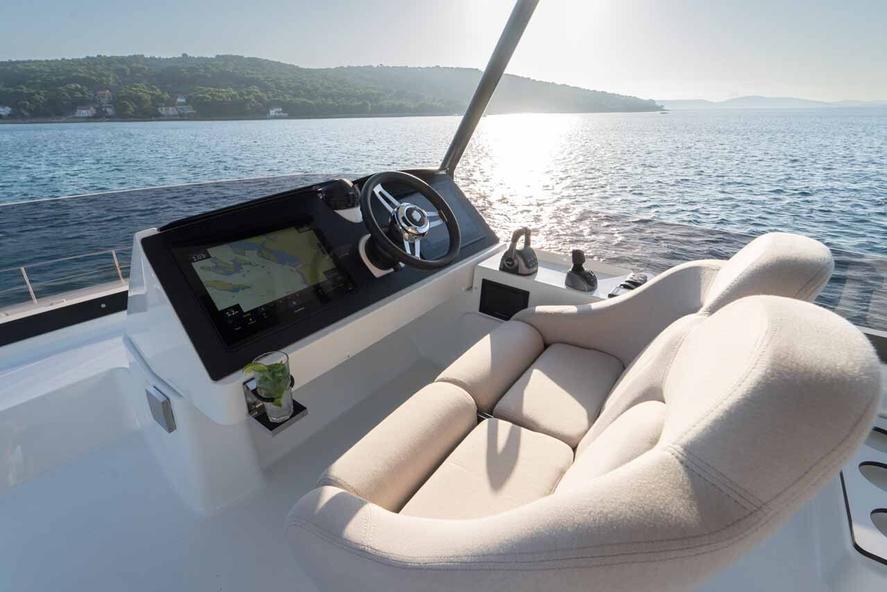 Fountaine Pajot MY6, Family 2.0