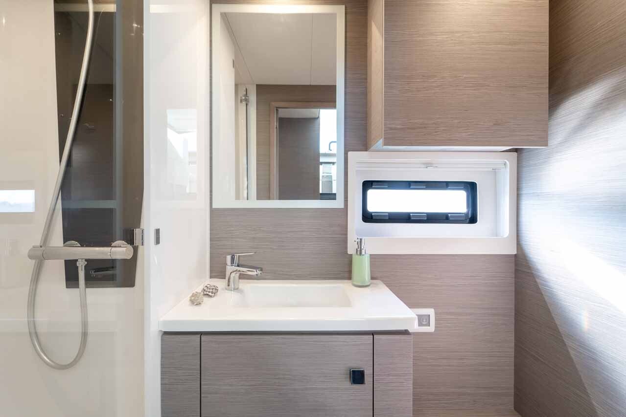 Fountaine Pajot MY6, Family 2.0