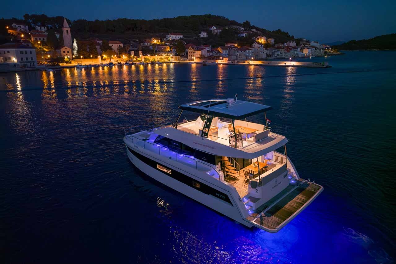 Fountaine Pajot MY6, Family 2.0
