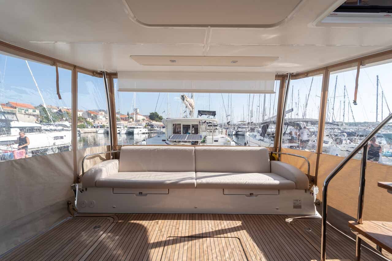 Fountaine Pajot MY6, Family 2.0