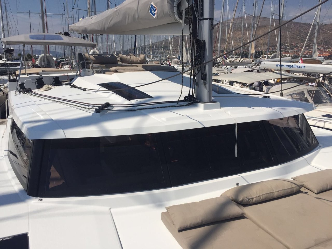 Fountaine Pajot Saona 47 Quintet, Martin V