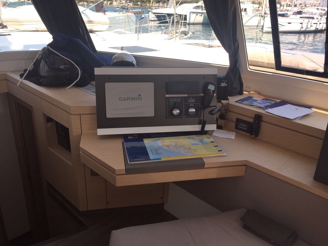 Fountaine Pajot Saona 47 Quintet, Martin V