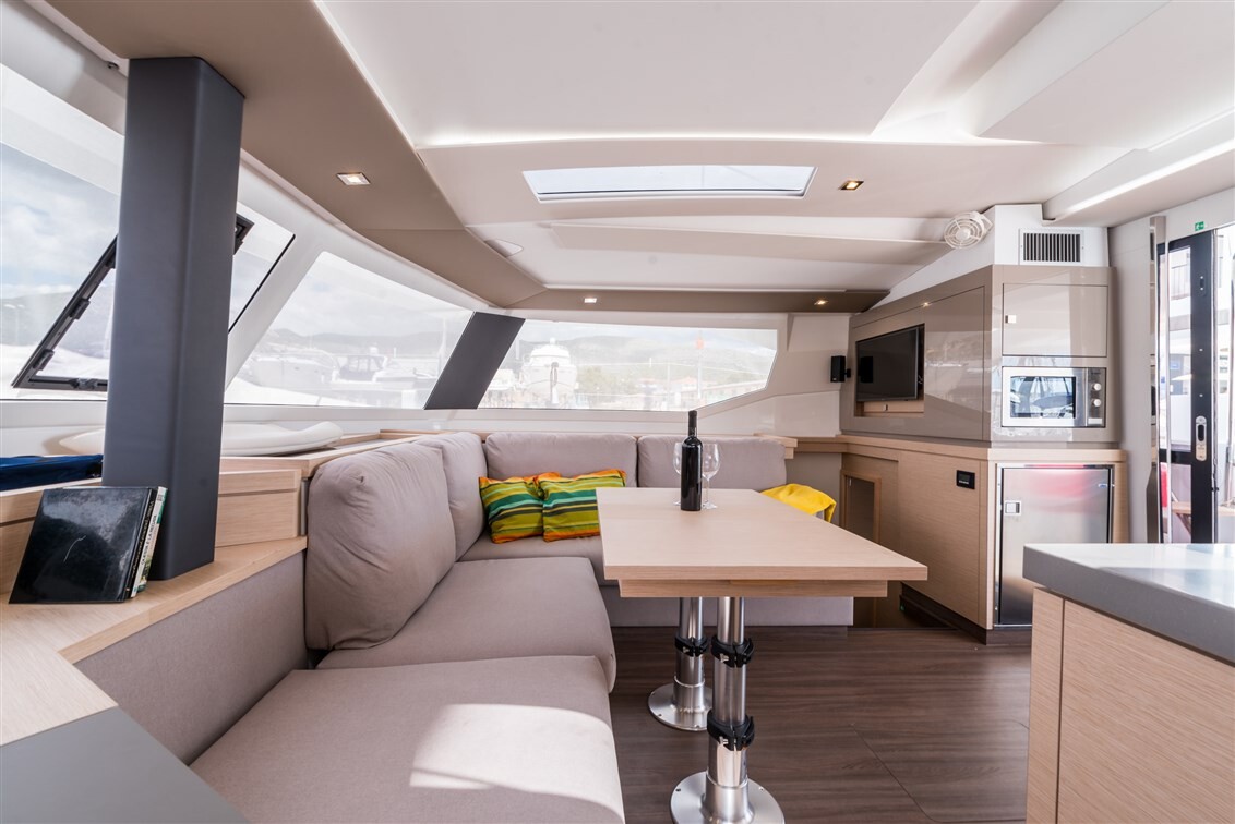 Fountaine Pajot Saona 47 Quintet, Sunny Wave