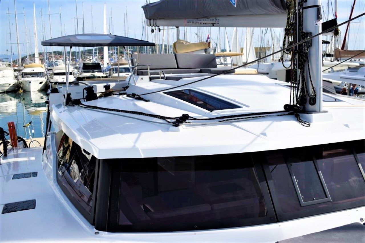 Fountaine Pajot Saona 47 Quintet, Desafinado