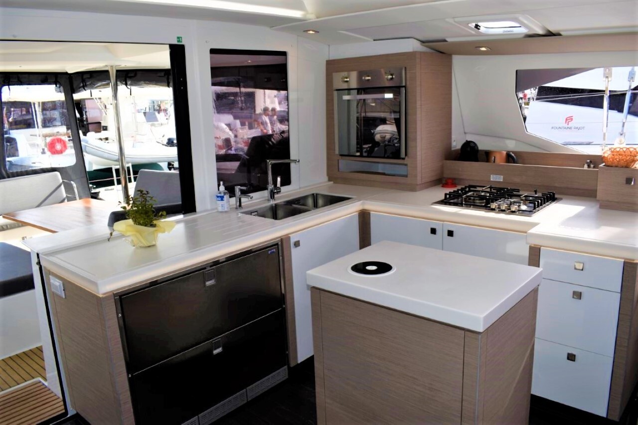 Fountaine Pajot Saona 47 Quintet, Desafinado