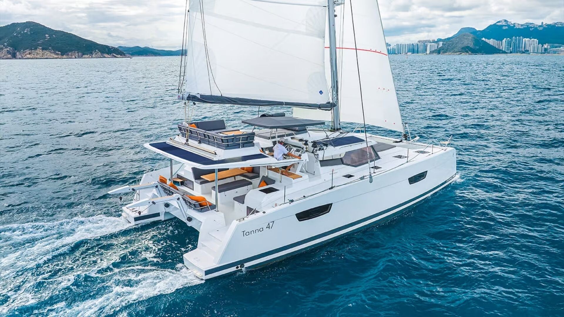 Fountaine Pajot Tanna 47, Blue Angel