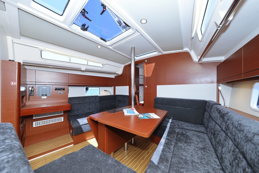 Hanse 388, Chablis