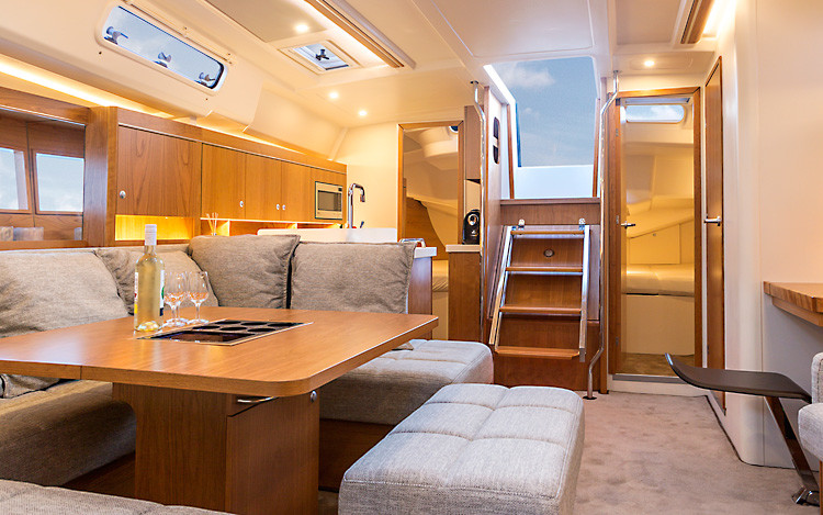 Hanse 455, Bare Necessities