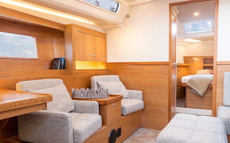 Hanse 455, Bare Necessities