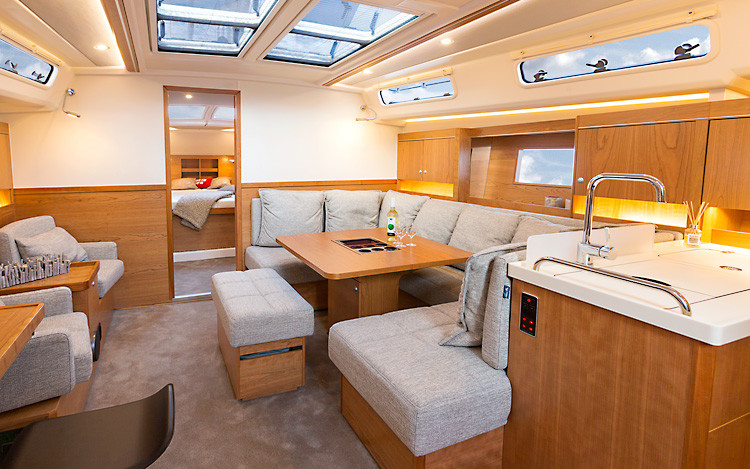 Hanse 455, Bare Necessities