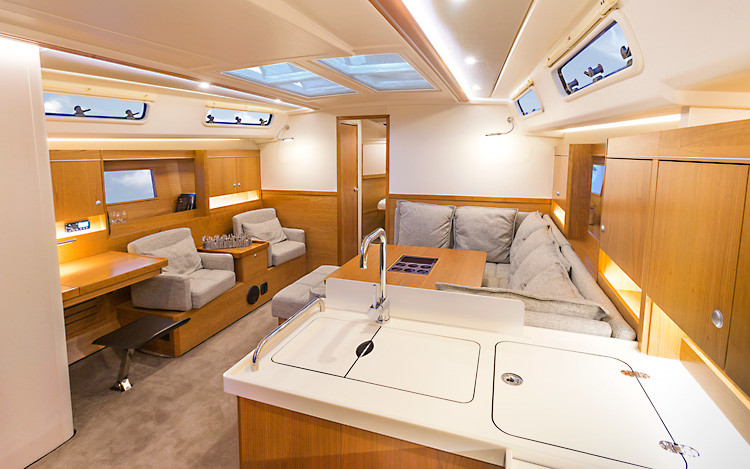 Hanse 455, Bare Necessities