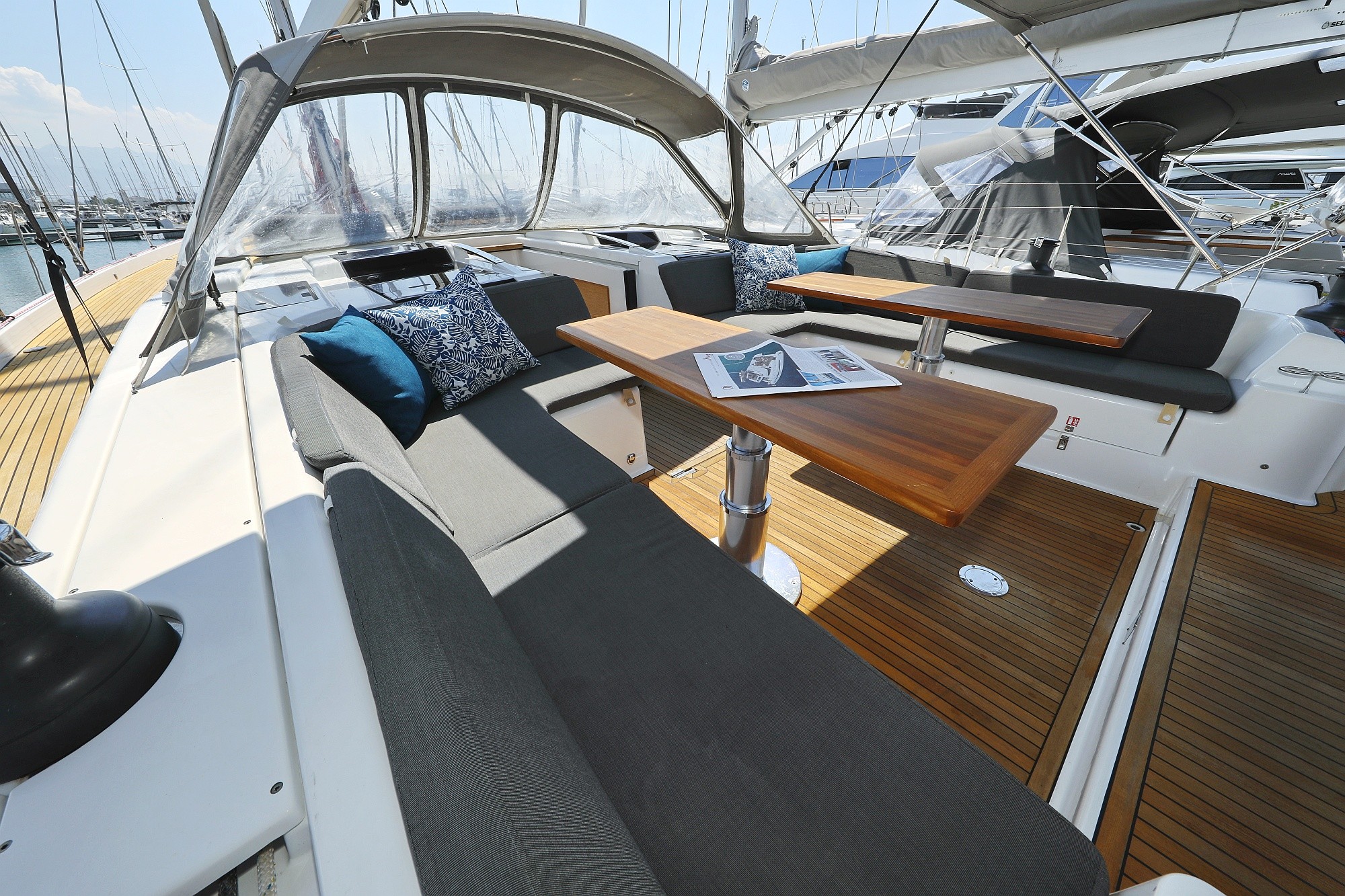 Hanse 588, Superstar