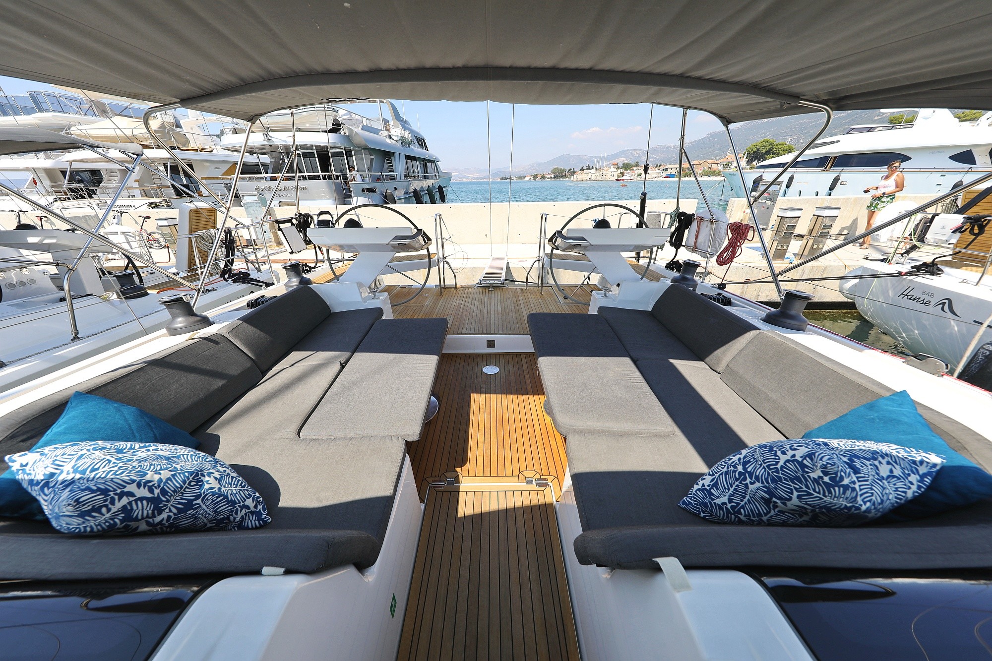 Hanse 588, Superstar